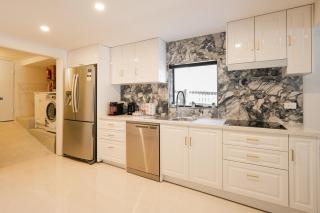 20A Ashgrove home - Movie Room - 7