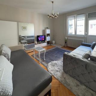 Square View Apartment - Užice - 9