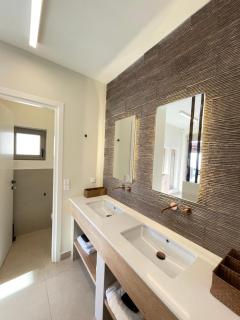 C'est La Vie Beach Villa - Amoopi - 1
