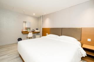 Aurea Delight Hotel - 1
