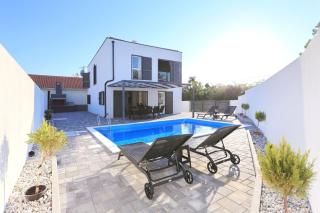 Villa Gea with Private Pool - Vrsi - 0