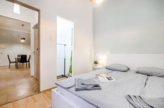 Dessy Downtown Apartment - Budapest - 4