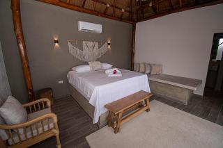 AMALIFE Beach Club & Hotel - Tierra Bomba - 1
