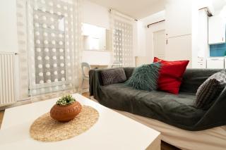 Design Studio 9 with private patio in central villa - Arad - 7