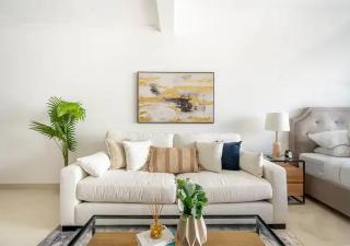 Cozy Studio Apartment with downtown views - 3