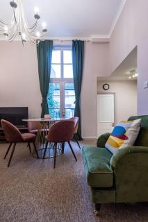 Fabulous 2 Bedroom Apartment by Holland Park - London - 3