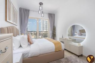 Manchester Tower with Marina Views and Balconies - 5