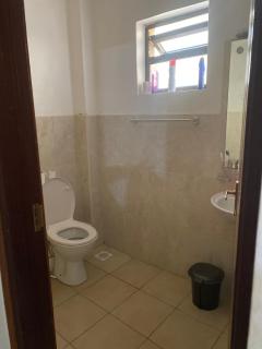 Westpointe 2 bedroom master ensuite comfy home - Nairobi - 3