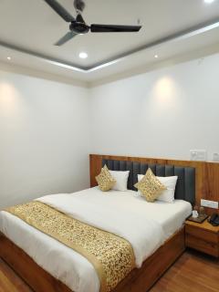 Kennedia International Hotal & Suite - Varanasi - 6