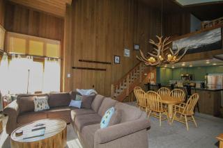 Mountainback 19 Loft Den - 9