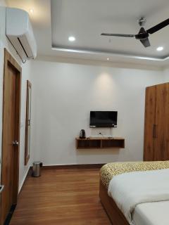 Kennedia International Hotal & Suite - Varanasi - 3