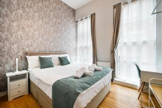 Hatton Gardens - 2 Bedroom Family Apartments - London - 0