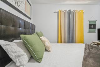 Cozy two bedroom one bath - 9