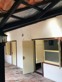 Suítes a 50 metros da Rua das Pedras - 3