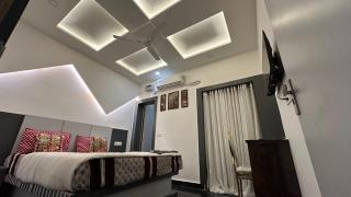 Veda Resort - - 5