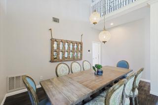 Lakefront Living, Elegant 5BD Home on Lake Ray Hubbard - Rowlett - 2