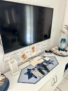 Perfect 3 bedroom Apt, 2min walk to best beach - 9