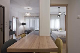 Bellissimo Ctr Stylish Reno 2BR Apt near Acropolis - Atene - 6
