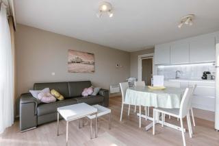 Cozy studio with harbor view in Blankenberge - 1