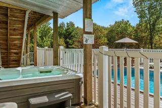 Mountain Mindset by AvantStay Pool Hot Tub Game Room Firepit - Long Pond - 9