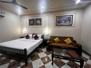 Gokul Lodge INN - Chaukori - 9