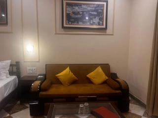 Gokul Lodge INN - Chaukori - 8