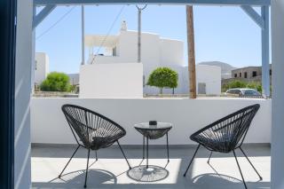 Sunny & Blue Studios - Parasporos - 2