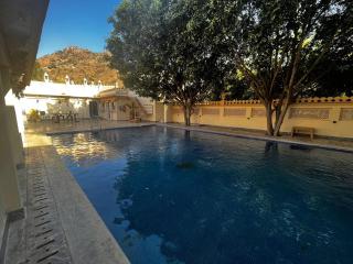 Lokesh Hotel - Changar Talai - 3