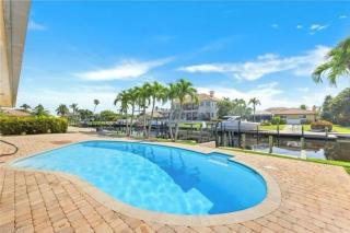 Oceanfront Retreat in Fort Myers - 3 Bedrooms, Private Pool - Fort Myers - 2
