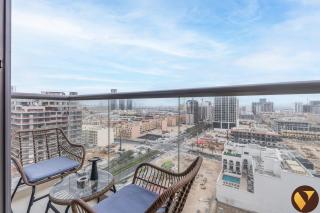 Vogue Prime Location in Jumeirah Village Circle - Spacious One Bedroom Apartment in Jeewar Tower with Balcony and Full Amenities Access - 8
