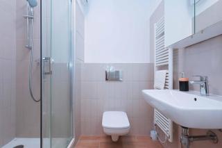 Urban Residence Hideout with Free Parking - 1