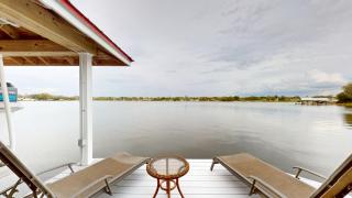 Paradise on Lake Henry - 9