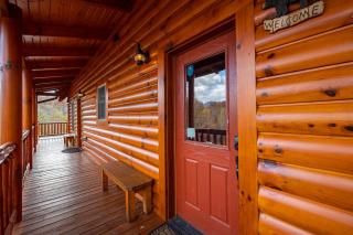 Ridge View Lodge Nature and Mountain View - Hot tub - Firepit - Yard - Games - Gatlinburg - 2