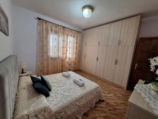 Holiday Home Hoxhaj - - 7