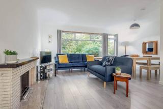 Lawhead Road East - St Andrews - 9