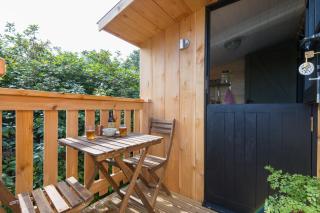 Bugail Hut - Llantwit Major - 9