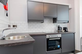 Scenic Marina Getaway - 4