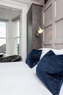 Scenic Marina Getaway - 1