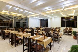 The Palatial Hotel - Lucknow - 8