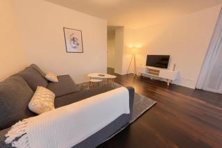 Lake View - Spacious 1 Bed Apartment with Balcony! RDF68-2F - Neuchâtel - 0