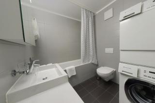 Lake View - Spacious 1 Bed Apartment with Balcony! RDF68-2F - Neuchâtel - 6