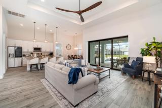 Luxurious 4BR,3BA at Waterfront, Villa Blue Lagoon - Cape Coral - 6
