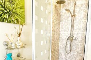 Modern 3 Bed House In Essex By DLuxoria Short Lets & Serviced Accommodation With Pet Friendly, Free WiFi & Free Parking - Basildon - 6