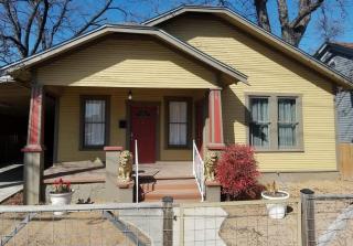 Southern private room in shared home near downtown - 8