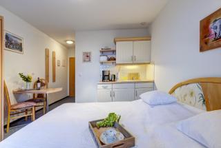 Haus Ostseeglück - Ferienwohnung Mittagssonne mit Gemeinschaftssauna - Loddin - 4