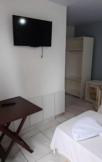 Suíte a 500m da praia com AC - 6