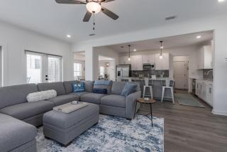 Bay Breeze Retreat - Orange Beach - 5