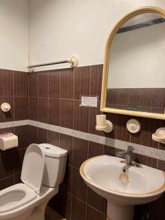 WJV Inn Peneyra Road - - 3