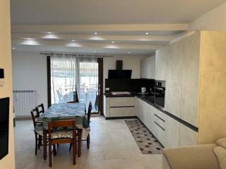 Beautiful Apartment with Swimming Pool - 3