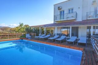 Beachfront Alkioni ground floor apartment with swimming pool - Dhrámia - 5